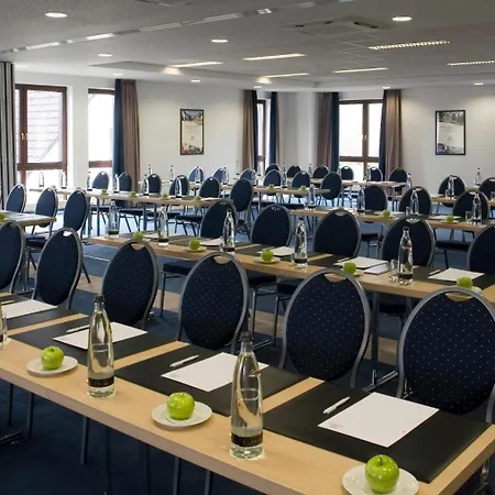 Trans World Kranichhöhe Hotel