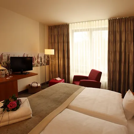 Trans World Kranichhoehe Much