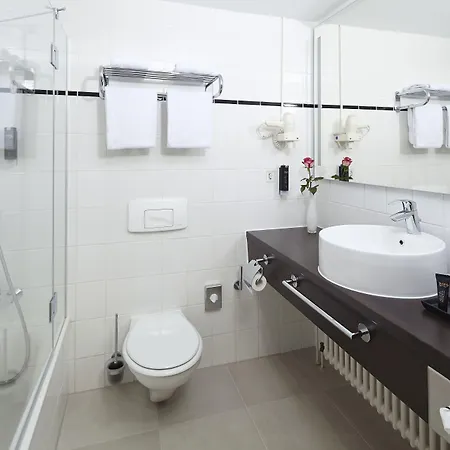 Trans World Kranichhöhe Much