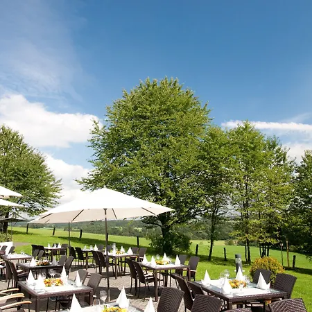 Trans World Kranichhöhe Much