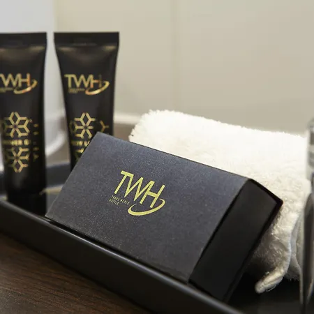Trans World Kranichhoehe Szálloda 4*