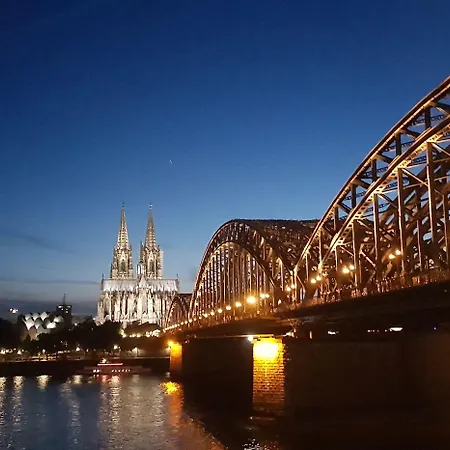 Hotel Trans World Kranichhoehe 4*