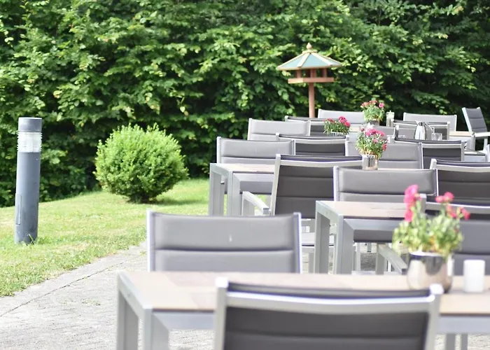 Trans World Kranichhoehe Hotel 4*