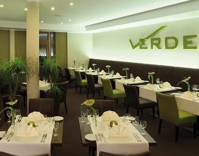 Hotel Trans World Kranichhoehe