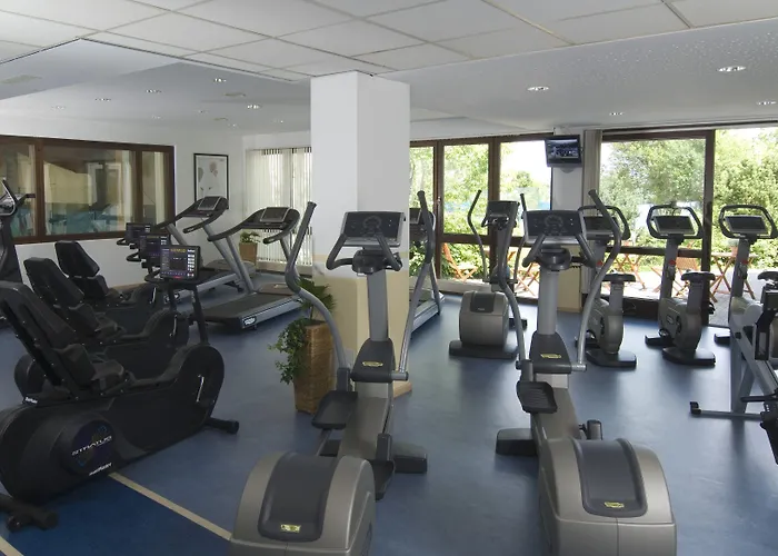 Trans World Kranichhoehe 호텔 머치