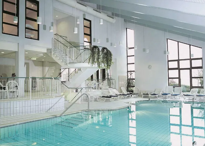 Trans World Kranichhoehe 4* Much