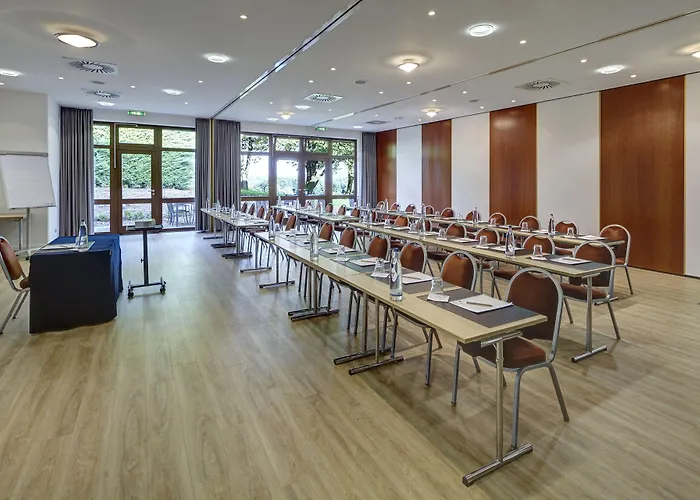 Trans World Kranichhoehe Hotel Much