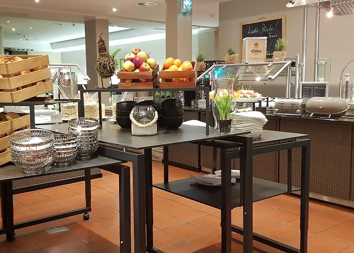 Hotel Trans World Kranichhoehe 4*