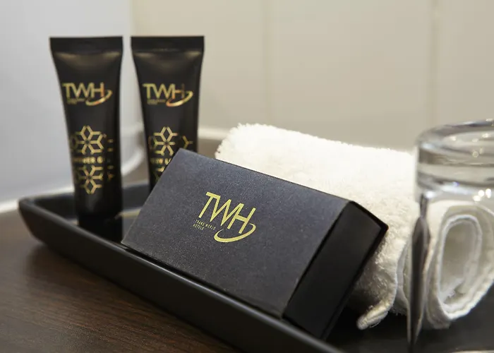 Trans World Kranichhoehe Hotel 4*