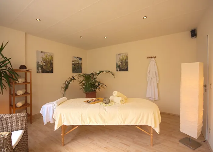 Trans World Kranichhoehe 호텔 머치