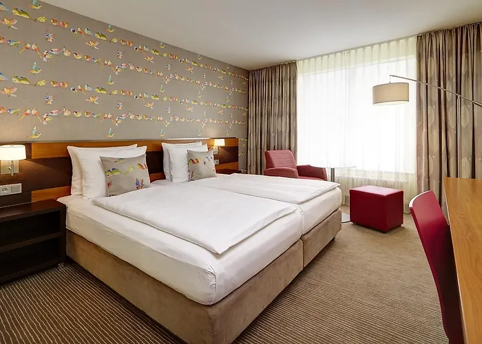 Trans World Kranichhoehe 4* Much